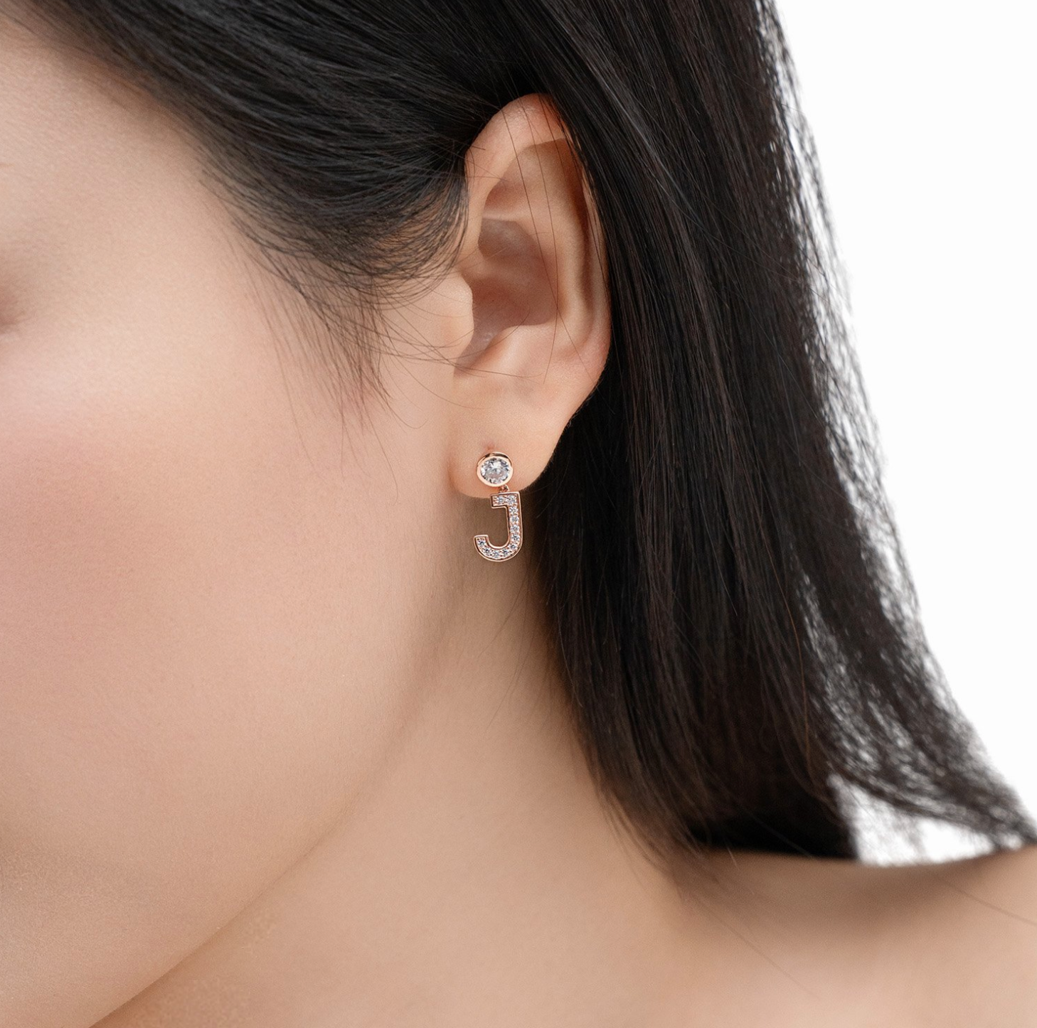 Minimalist 10K Gold J-Rabbit Pearl Earrings